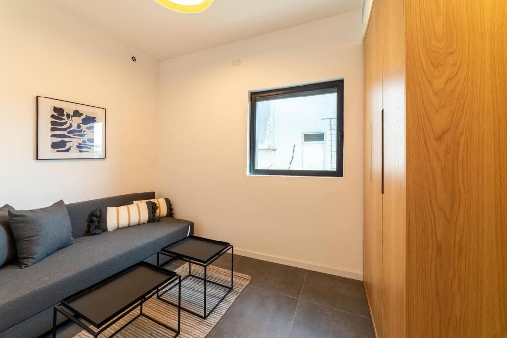 Amazing Penthouse On Gordon Beach 8 Guests Tel Aviv Ngoại thất bức ảnh